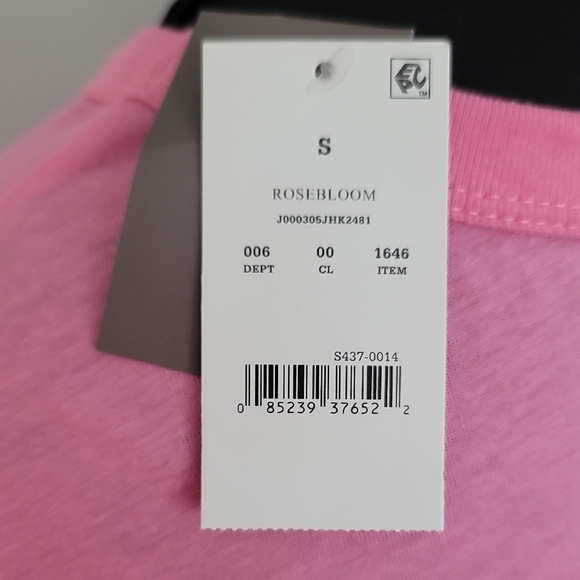 Hello Kitty Pink Short Sleeve Tee Heart Graphic - Picture 8 of 8